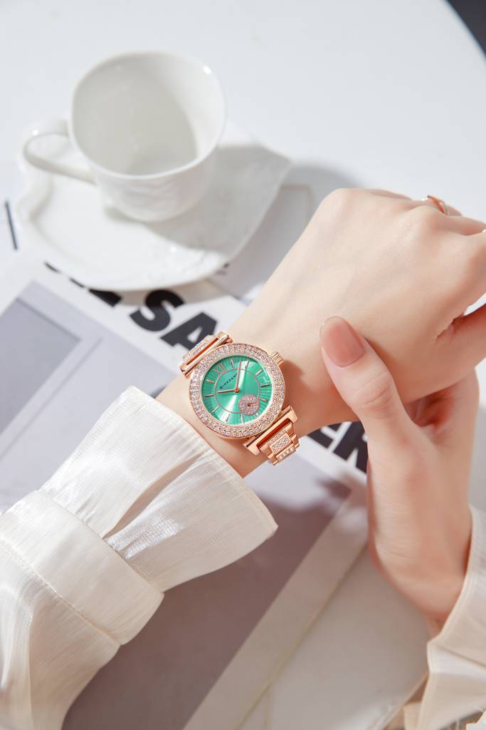 Giordano Luxury Analog Watch For Women - Elegant Crystal Design With Sub Dial And Diamond Studed Statinless Stee : GZ-60086-33