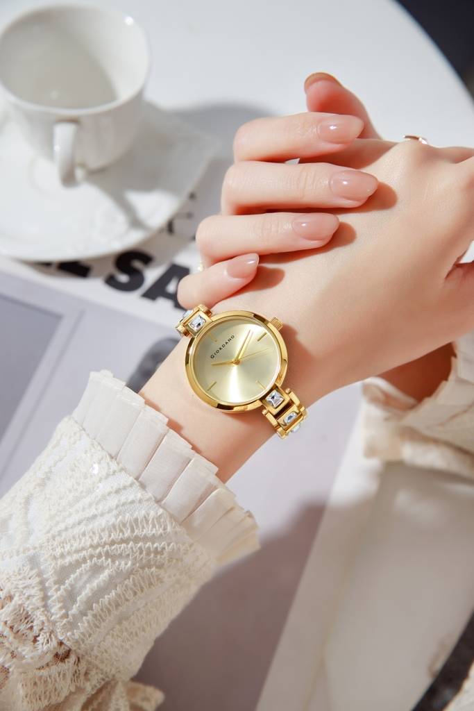 Giordano Luxury Watch For Women Â Sleek Dial With Gold Accents And Two-Tone Stone Studded Stainless Steel Stra : GZ-60088-33