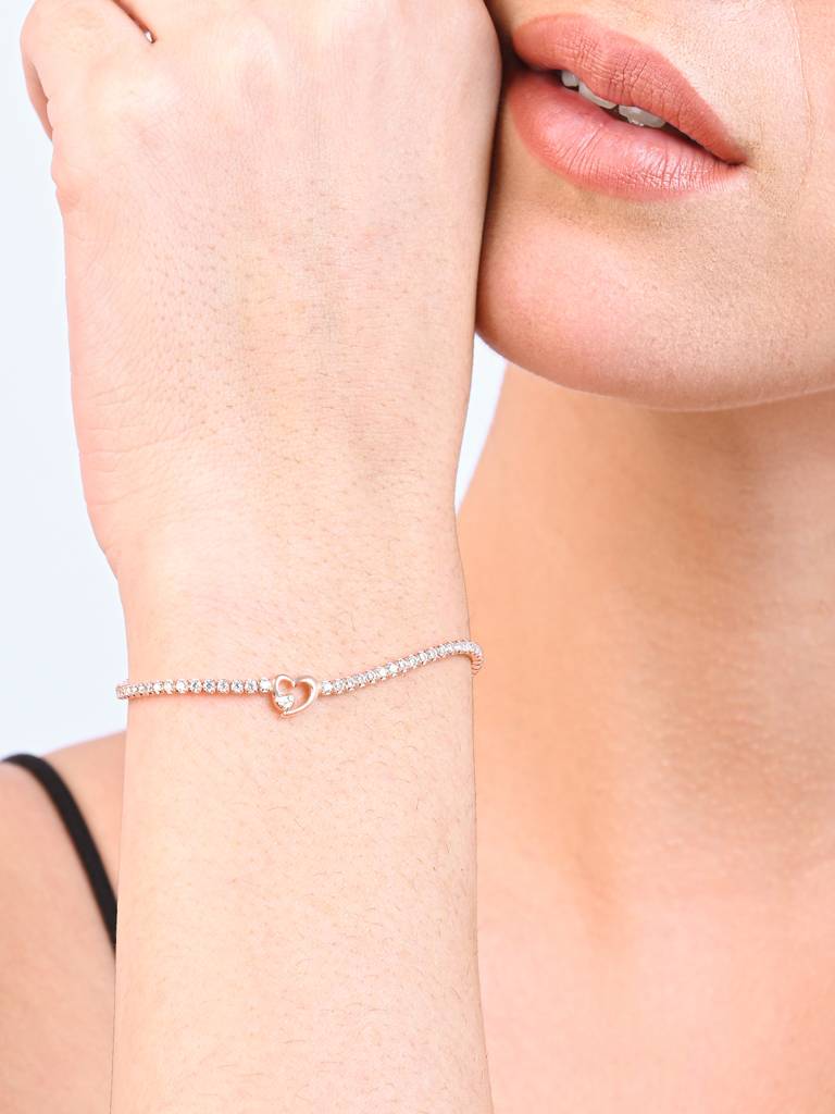 Radiant Rose Gold Tennis Bracelet With A Heart Solitaire. : GZLB2065
