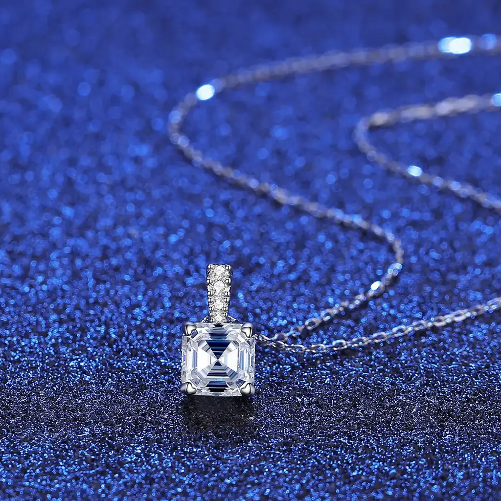 Gra Certified Radiant Royale Asscher Cut Silver Moissanite Pendant Set : RadianceRoyale_MSE22052407_MSN22052408