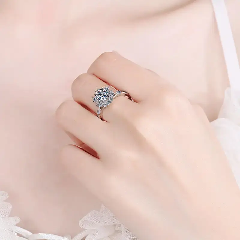 0.5 Ct Moissanite Blossom Sterling Silver Ring; Adjustable; Gra Certified : Blossom_05ct_Ring