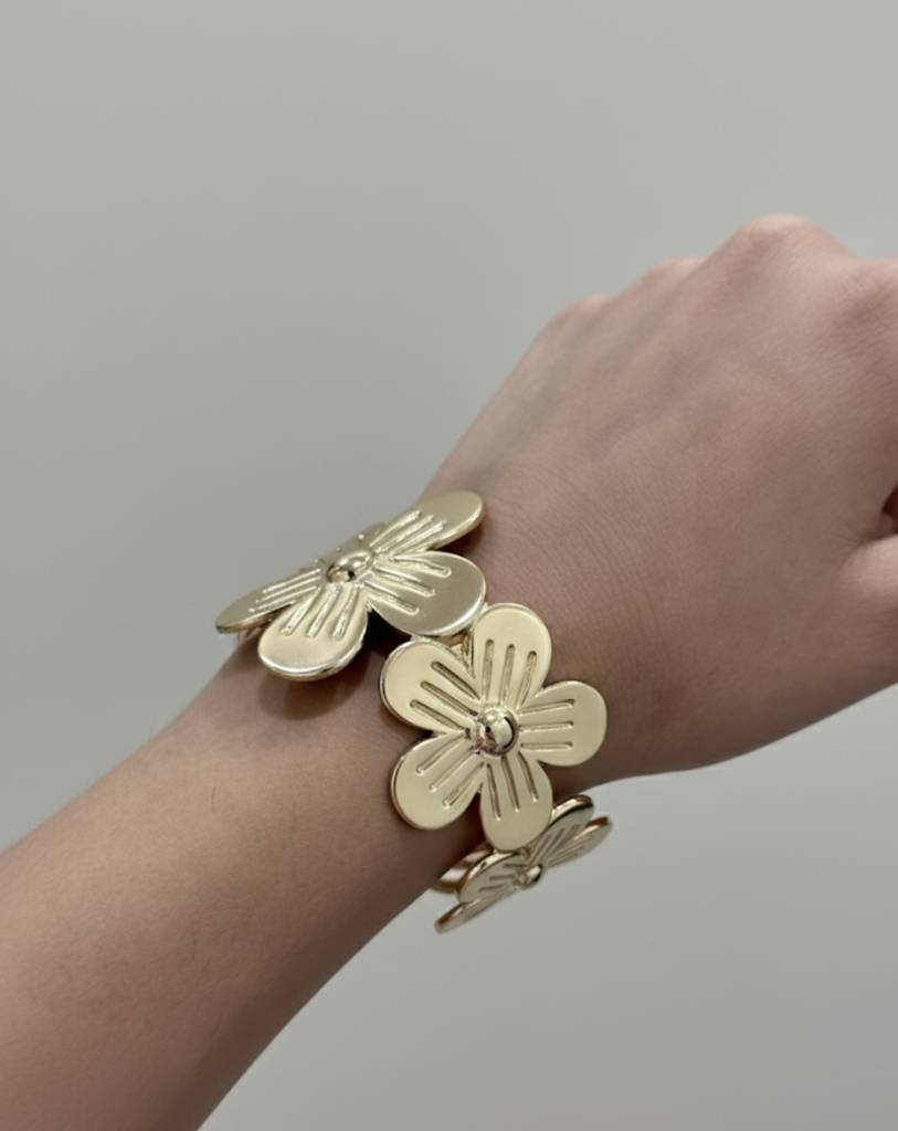 Golden Magnolia Cuff : HC4LG