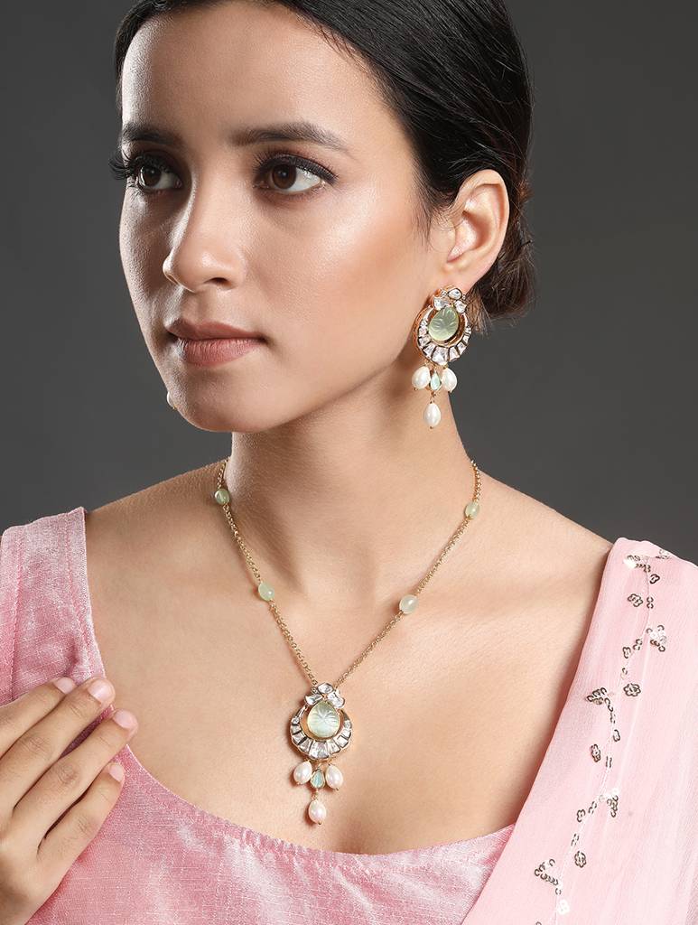 Gold Polished Mosanite Kundan Polki-Pendant Set : HRNS285