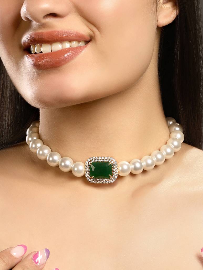 Micron Gold Polish Brass Zirconia Emerald Pearl Necklaces : HRNS306