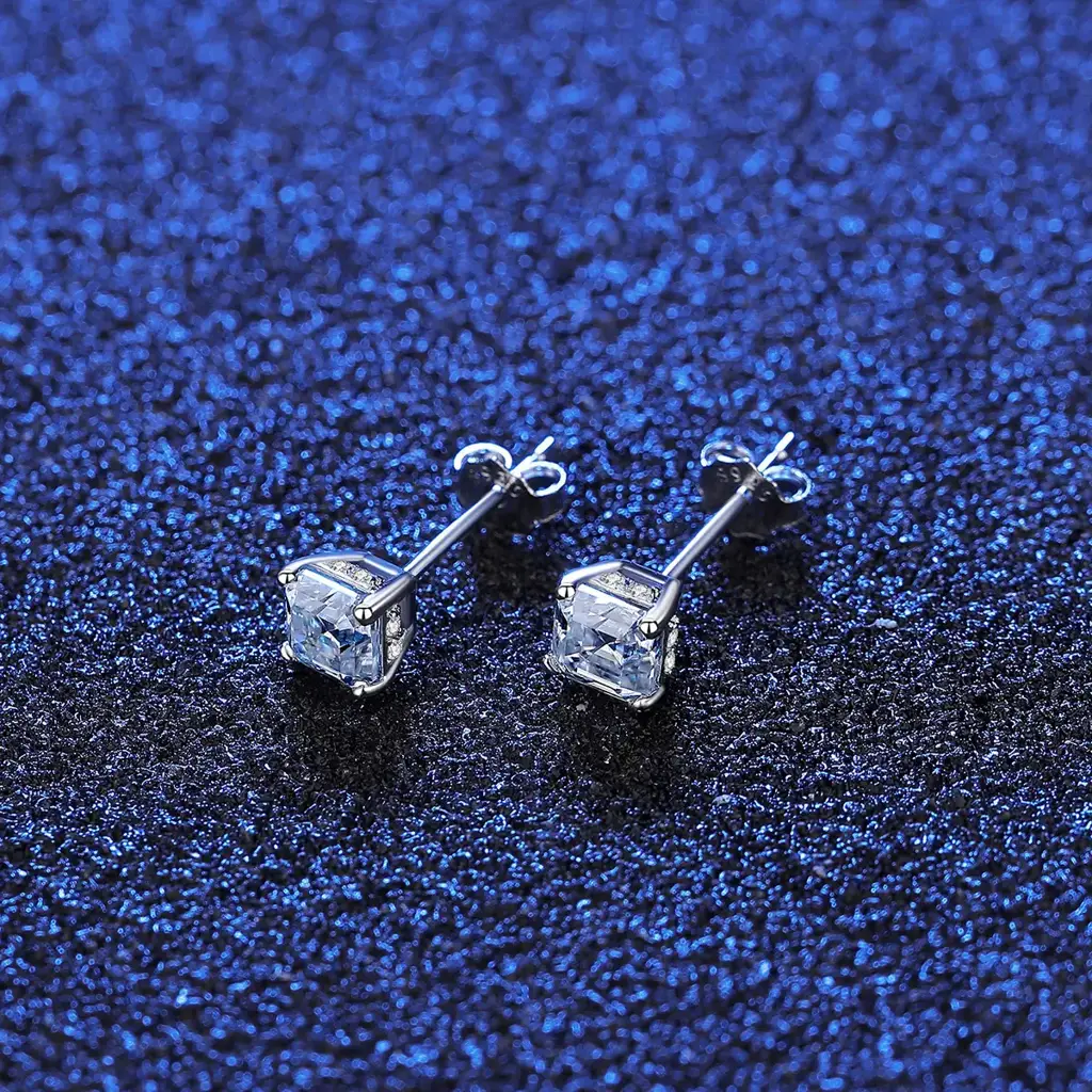 Gra Certified Radiant Royale Asscher Cut Silver Moissanite Pendant Set : RadianceRoyale_MSE22052407_MSN22052408