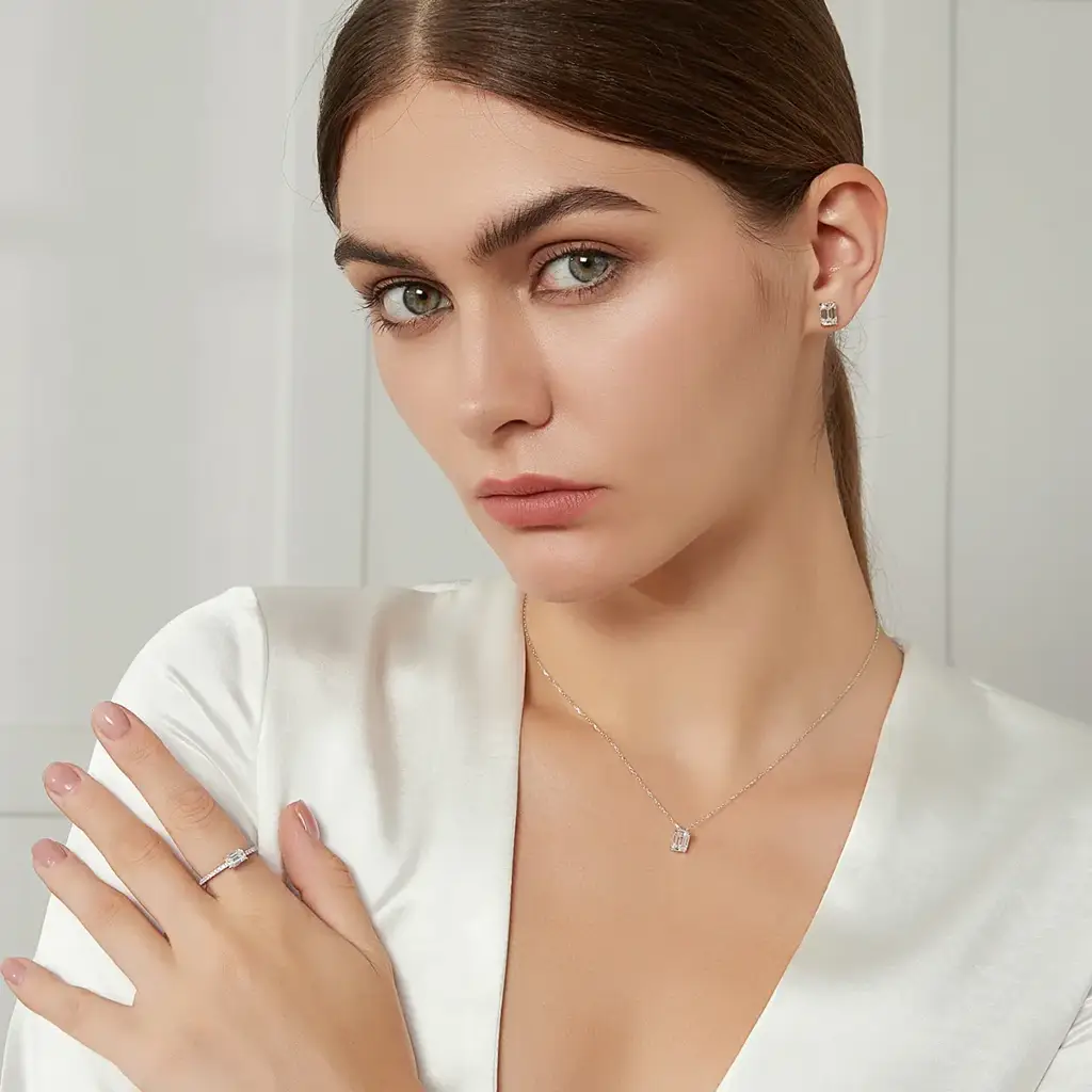 1 Ct Radiantedge Moissanite Necklace; Sterling Silver Glow; D Vvs1 : MSN22052411