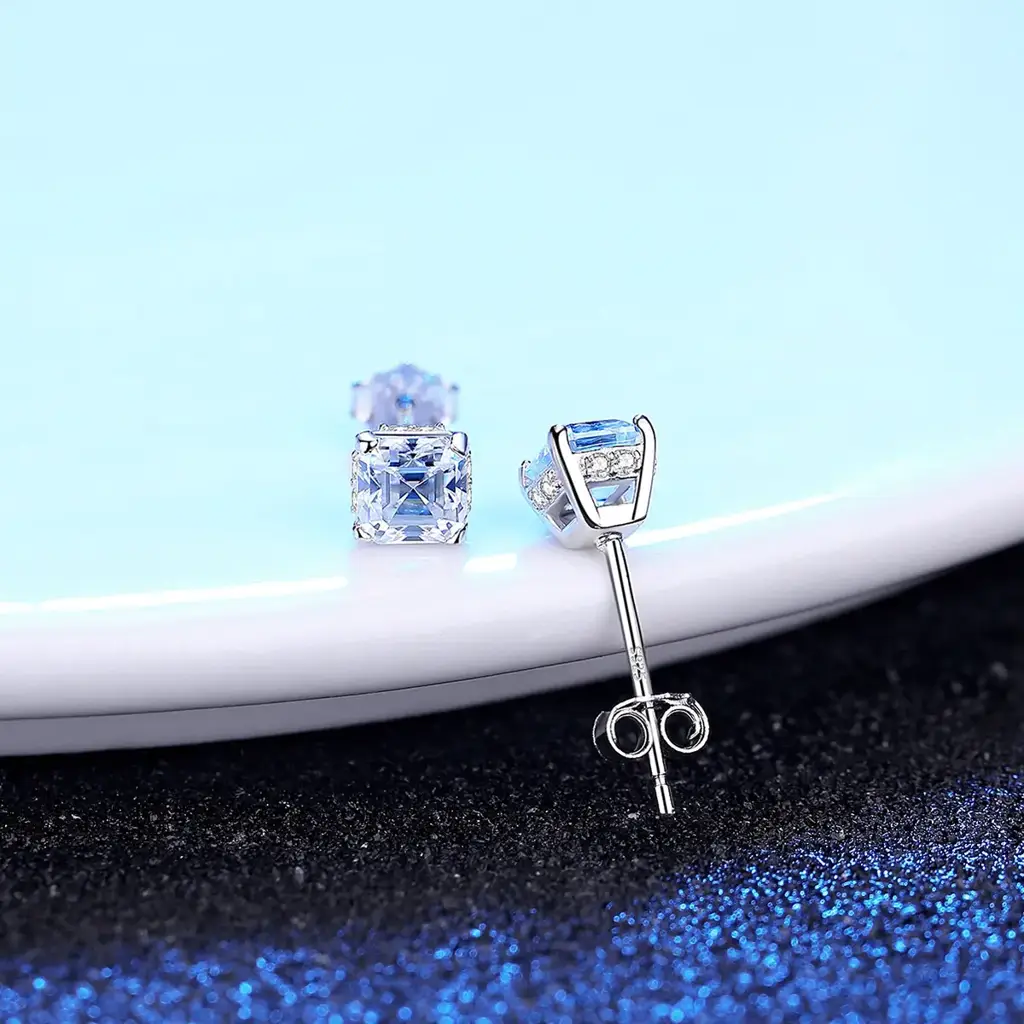 Gra Certified Radiant Royale Asscher Cut Silver Moissanite Pendant Set : RadianceRoyale_MSE22052407_MSN22052408
