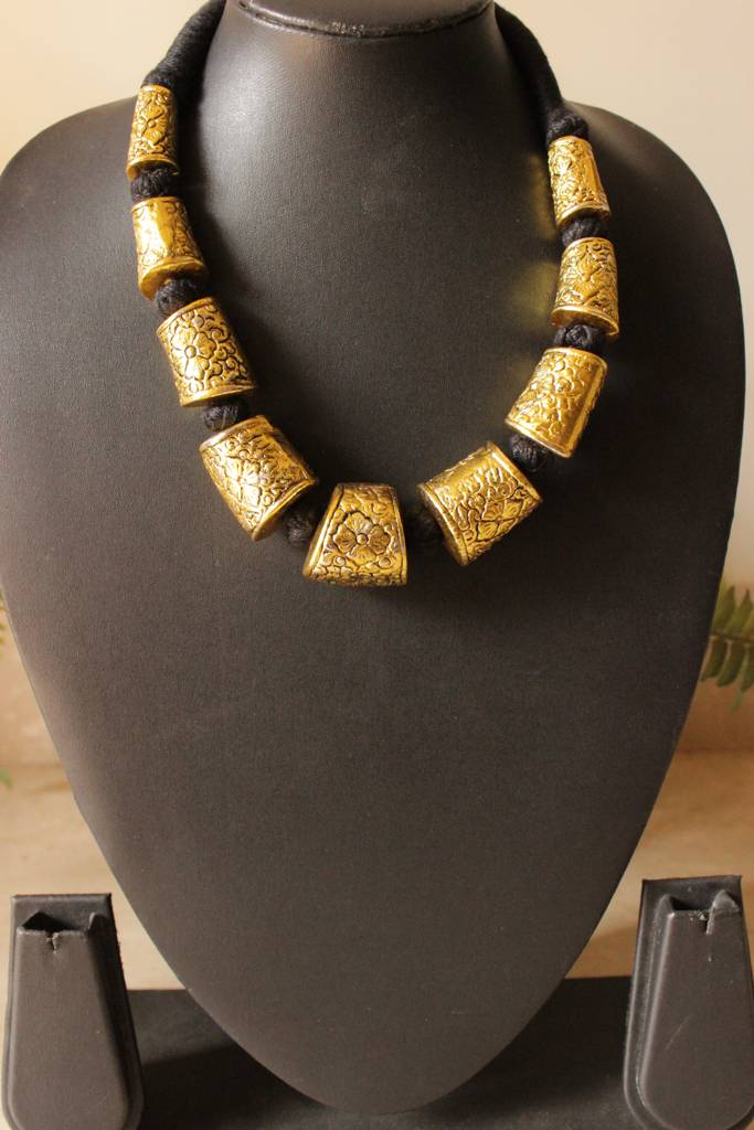 Cotton Thread And Metal Alloy Beads Matt Gold Finish Necklace : ALT-JEW-RWT-116