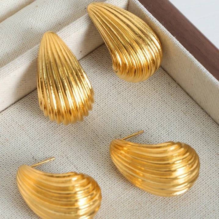 18Kt Gold Plated Textured Chunky Waterdrop Earrings, Tira : INTIRA-G