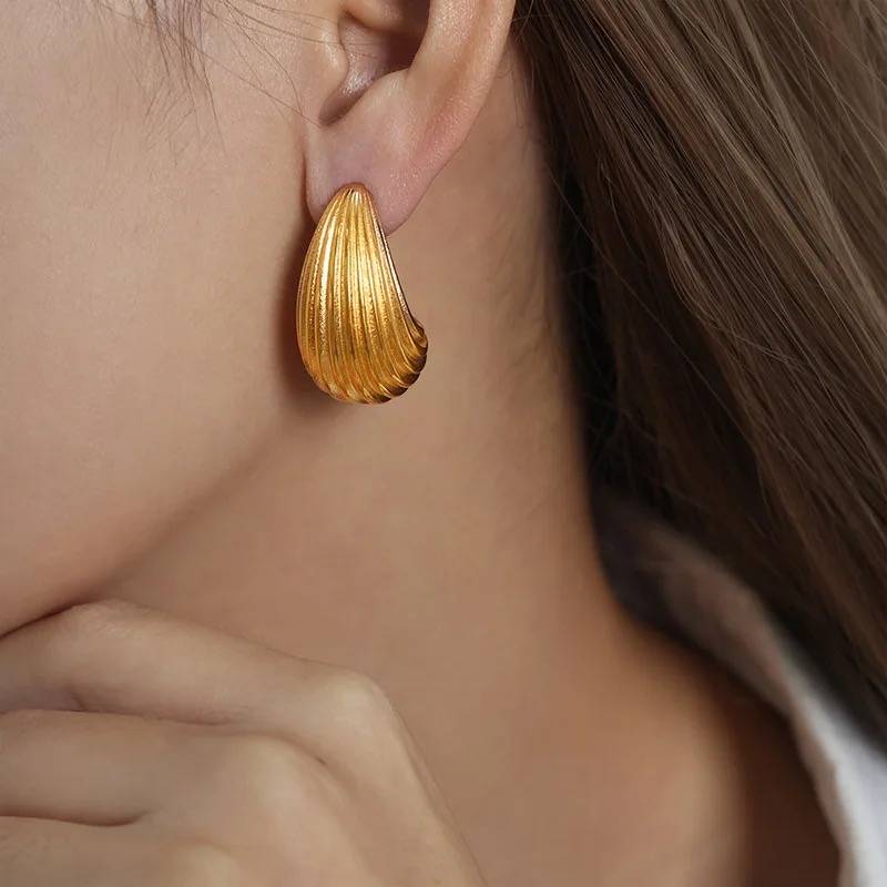 18Kt Gold Plated Textured Chunky Waterdrop Earrings, Tira : INTIRA-G