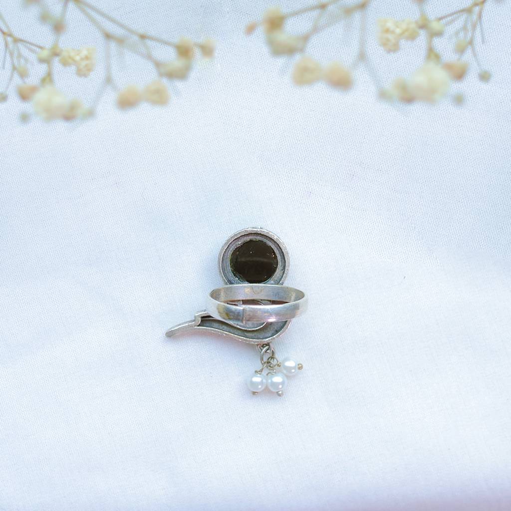 Oxidized Parrot Ring With Black Stone And Pearl Drops : FW-28