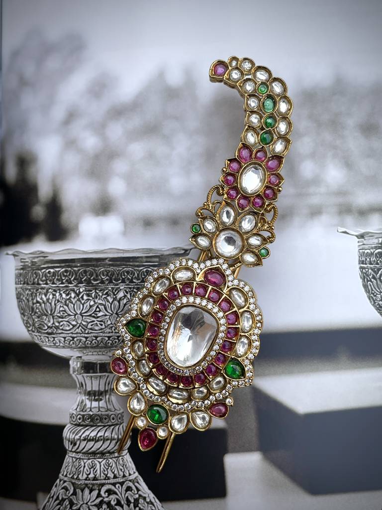 Nikhileshwar Regal Polki Kalgi : MK09