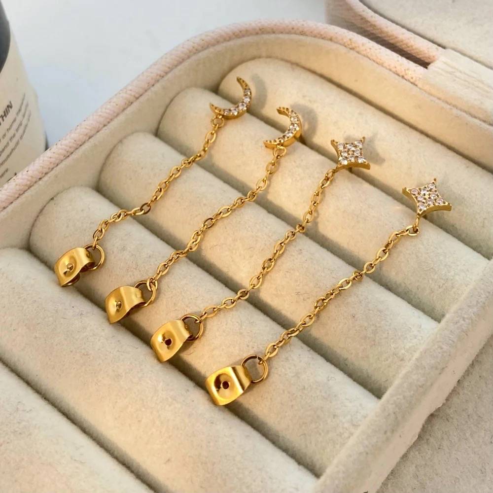 18Kt Gold Plated Demi Fine White Zircon Shining Star Piercing Chain Earrings, Quinn : INQUINN