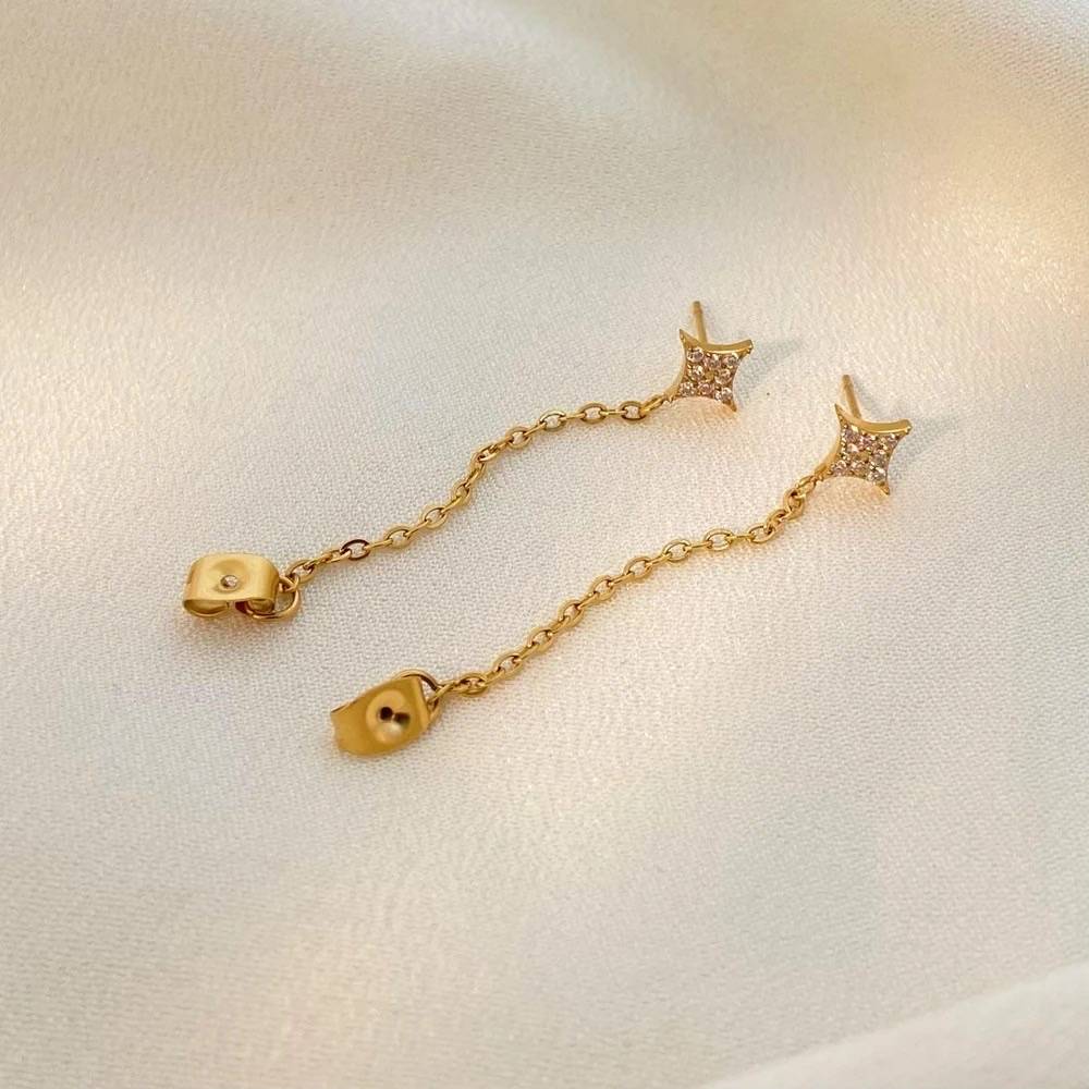 18Kt Gold Plated Demi Fine White Zircon Shining Star Piercing Chain Earrings, Quinn : INQUINN