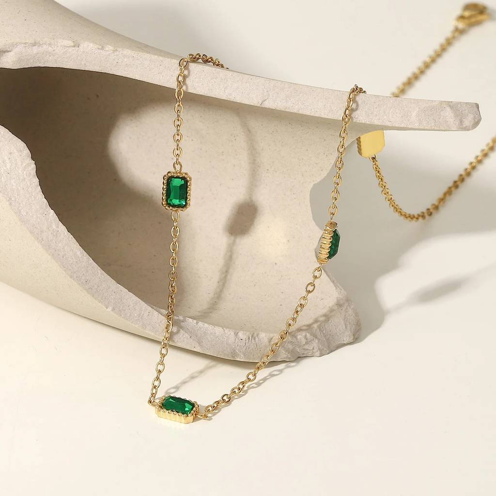 18Kt Gold Plated Rectangle Emerald Zircon Necklace, Navi : INNAVI