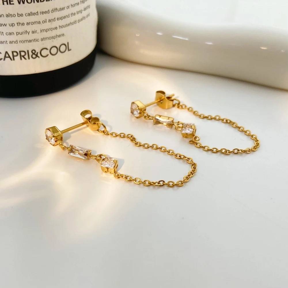 18Kt Gold Plated Demi Fine Tripple White Zircon Piercing Chain Earrings, Lacey : INLACEY