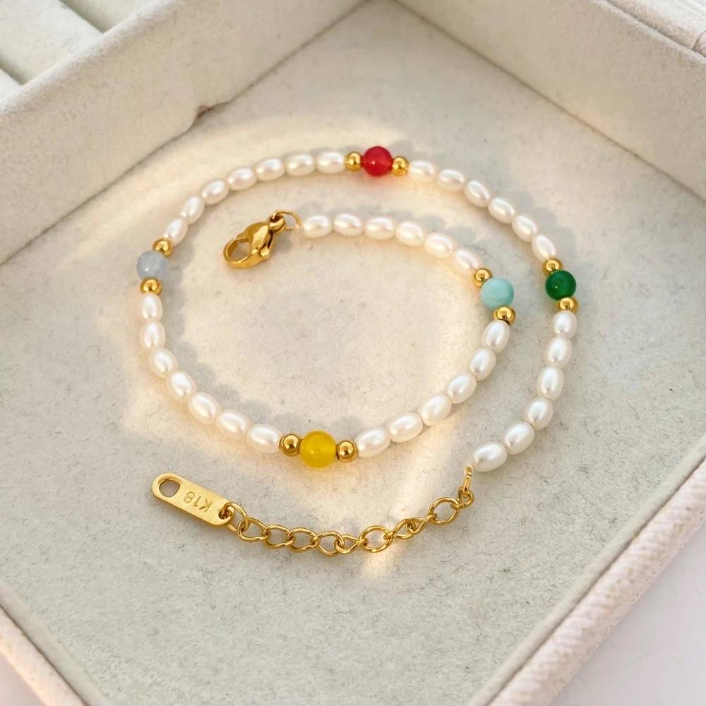 18Kt Gold Plated Natural Pearl And Glass Stone Demi Fine Anklet, Aksa : INAKSA