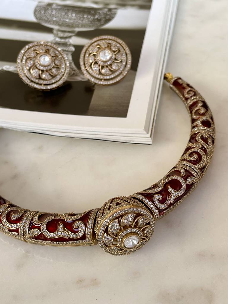 Raabta Polki Red Meenakari Hasli : NK248