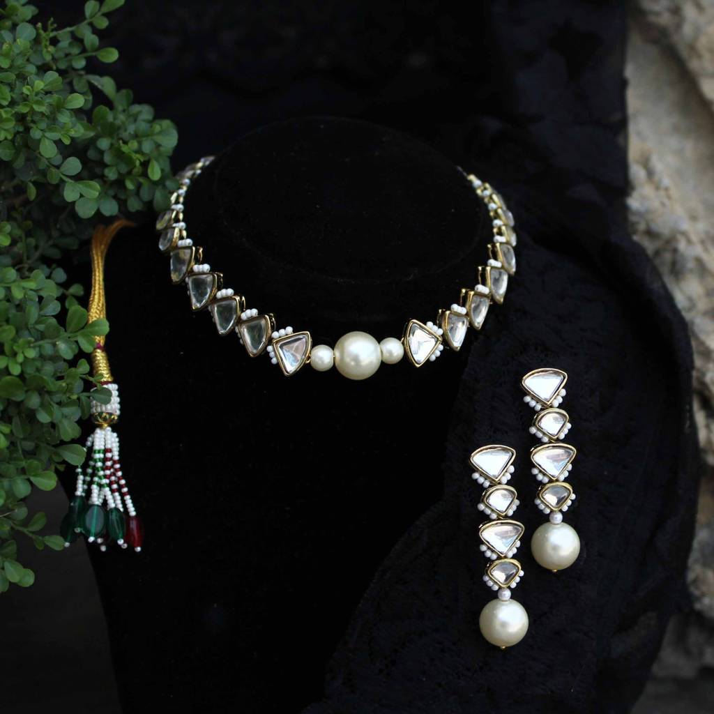 Triangle ÂMangle Full Set With Necklace And Earrings : ACFS503