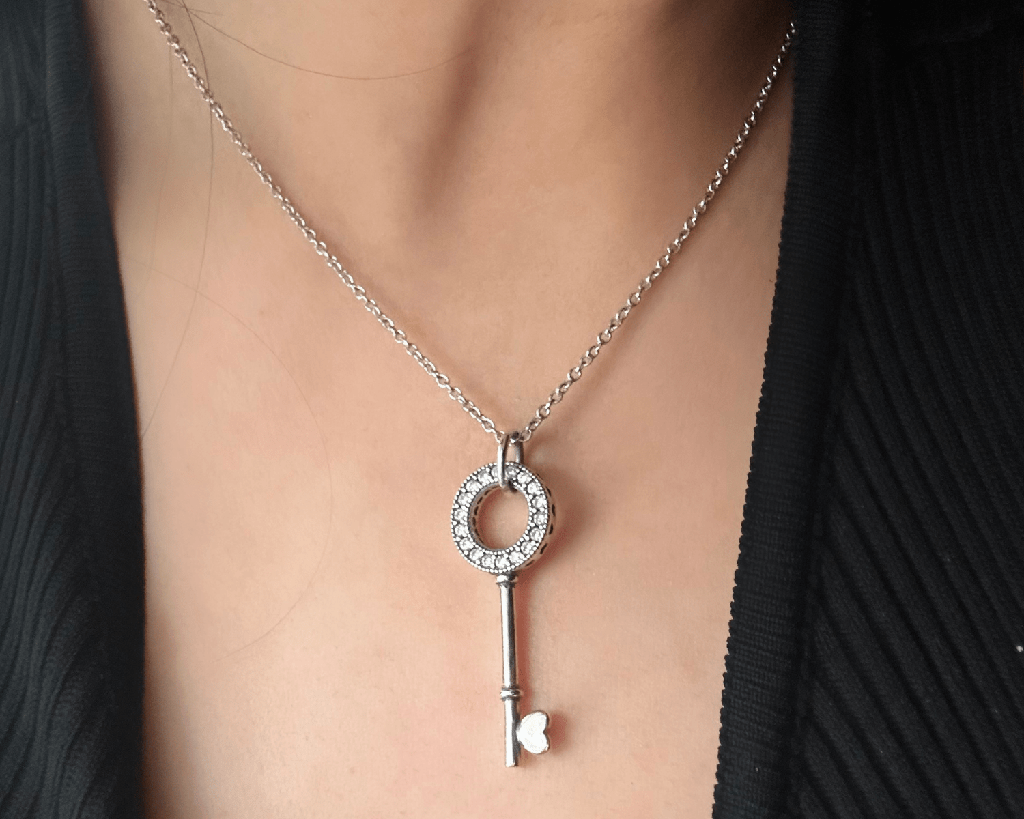 Key To Elegance Pendant : KeytoElegancePendant