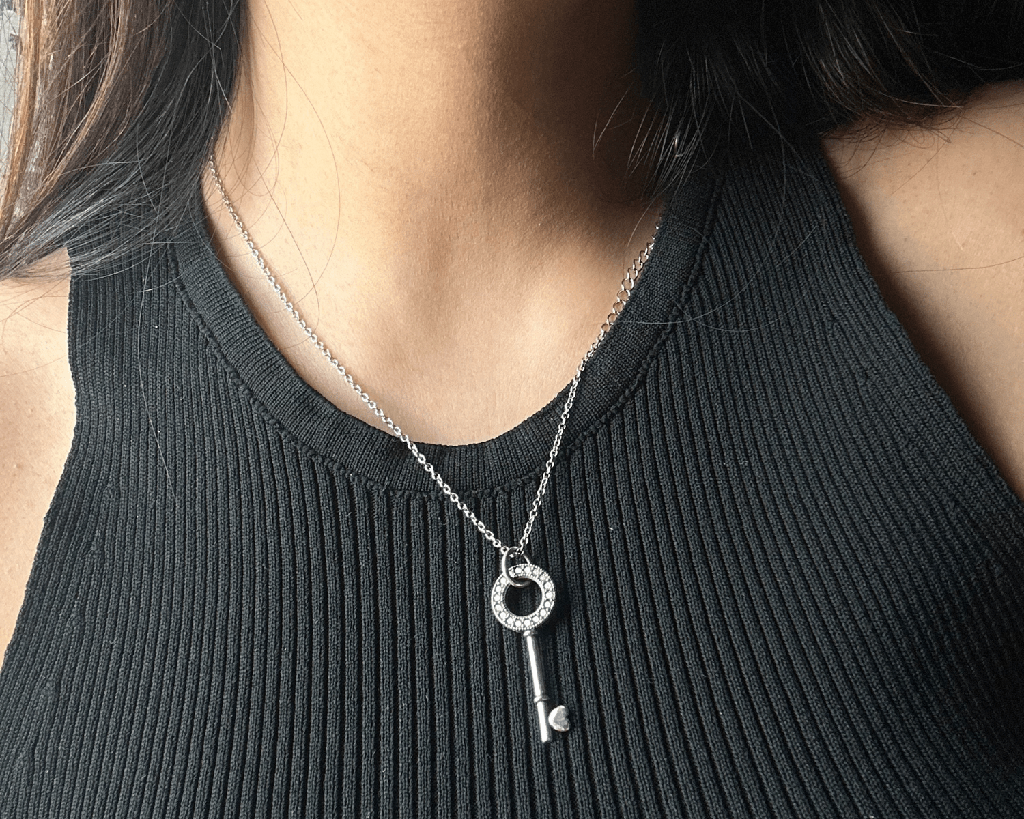 Key To Elegance Pendant : KeytoElegancePendant