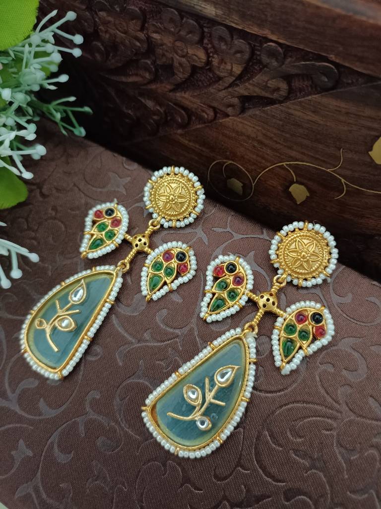 Gold Plated Pachi Kundan Studded Peacock Drop Earrings : VS105401