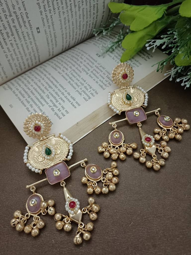 Gold Plated Pachi Kundan Studded Ghungaroo Kashmiri Drop Earrings : VS105412