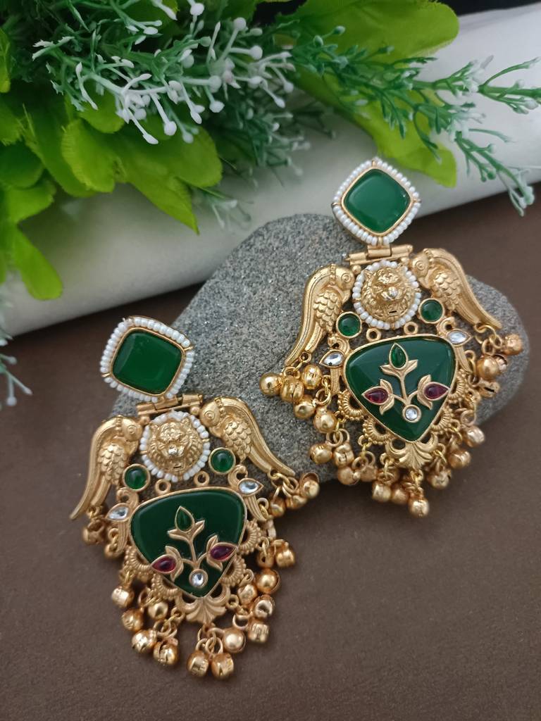 Gold Plated Pachi Kundan Studded Bird Chandbali Kashmiri Ghungaroo Drop Earrings : VS105407