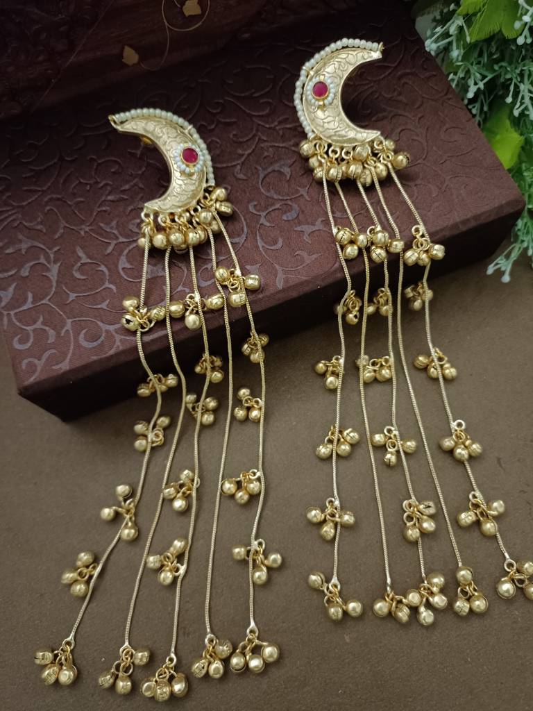 Gold Plated Pachi Kundan & Ghungaroo Studded Crescent  Moon Kashmiri Drop Earrings : VS105409