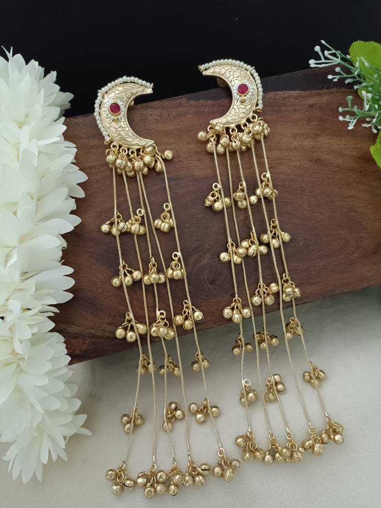 Gold Plated Pachi Kundan & Ghungaroo Studded Crescent  Moon Kashmiri Drop Earrings : VS105409