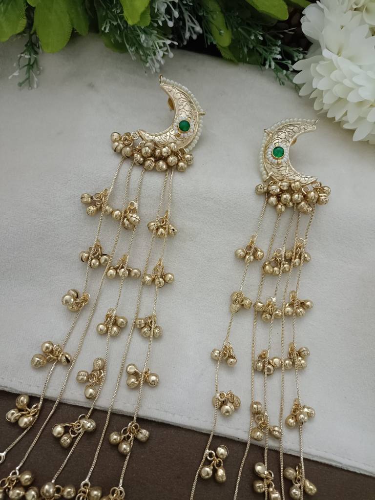 Gold Plated Pachi Kundan & Ghungaroo Studded Crescent  Moon Kashmiri Drop Earrings : VS105410