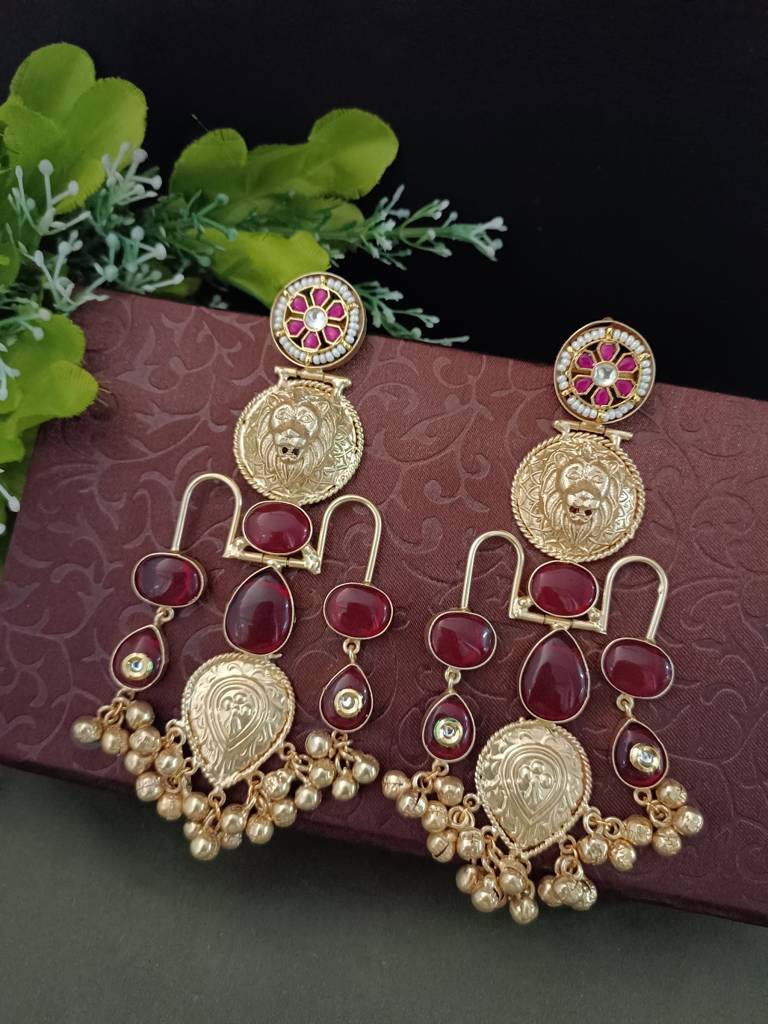 Gold Plated Pachi Kundan Studded Ghungaroo Kashmiri Drop Earrings : VS105417