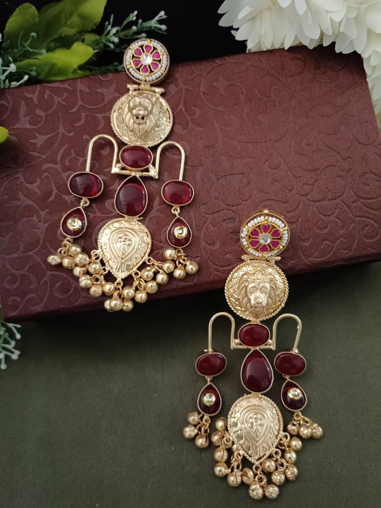 Gold Plated Pachi Kundan Studded Ghungaroo Kashmiri Drop Earrings : VS105417
