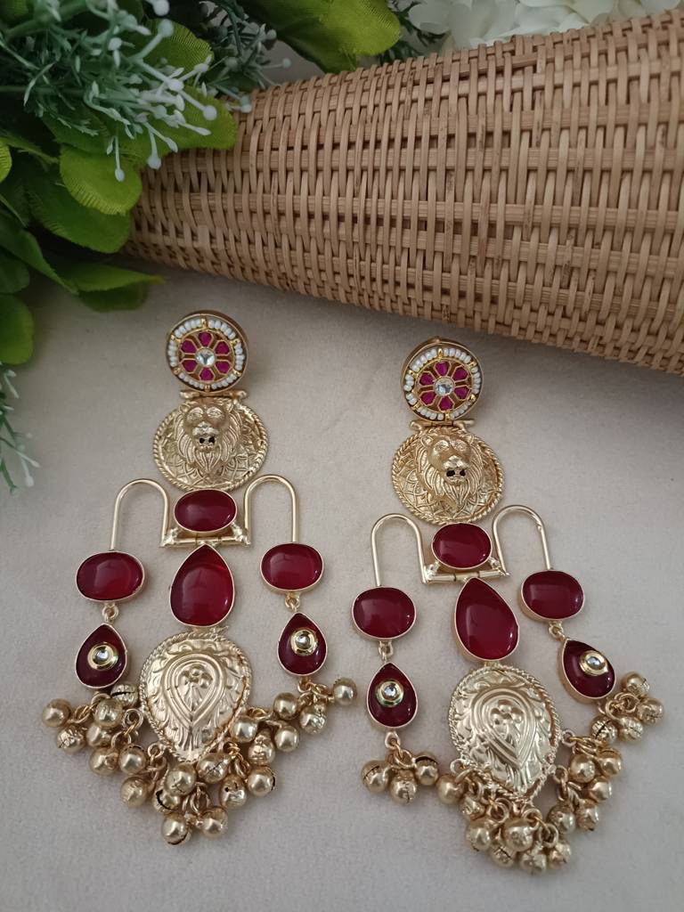 Gold Plated Pachi Kundan Studded Ghungaroo Kashmiri Drop Earrings : VS105417