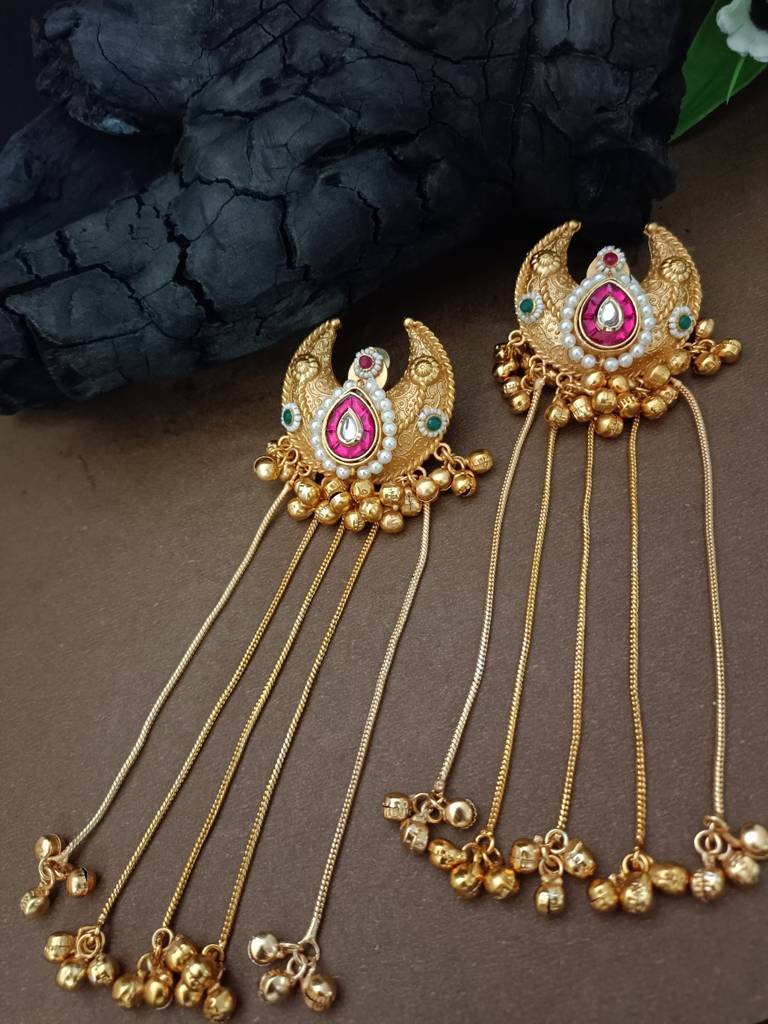 Brass-Plated Pachi Kundan & Ghungaroo Beaded Kashmiri Crescent Shaped Drop Earrings : VS105421