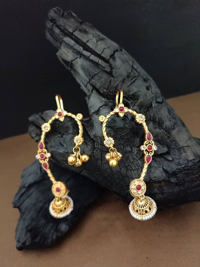 Gold-Plated Jhumki Bugadi Earcuff With Stones & Pearl Detailing : VS105422