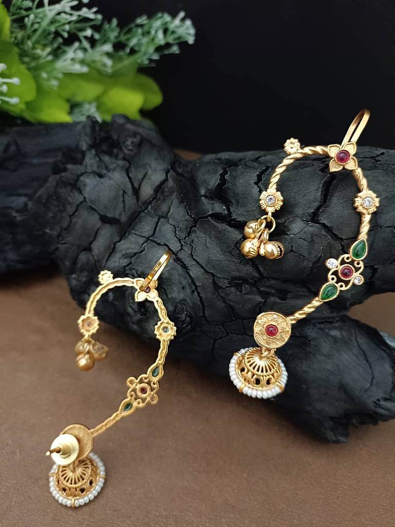 Gold-Plated Jhumki Bugadi Earcuff With Stones & Pearl Detailing : VS105423