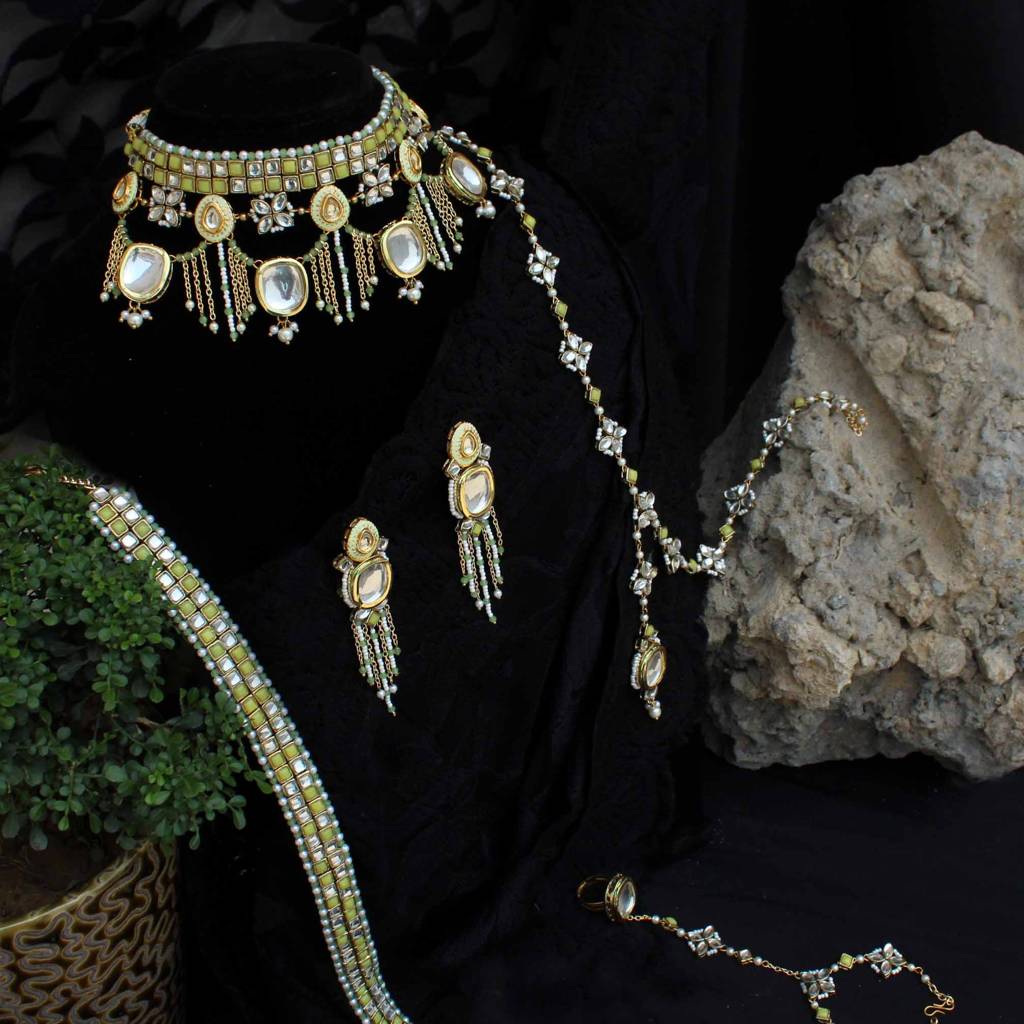 Minty Winty Full Set With Necklace, Earrings, Hathphool, Maangtikka & Waistbelt : ACFS501