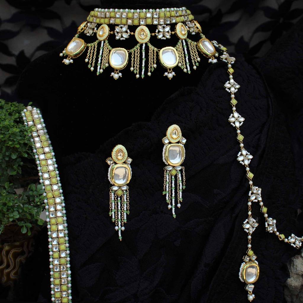 Minty Winty Full Set With Necklace, Earrings, Hathphool, Maangtikka & Waistbelt : ACFS501