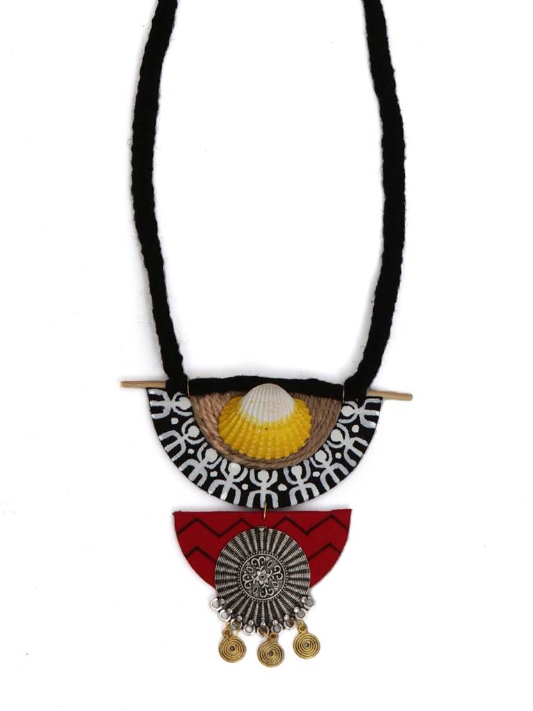 Shell Work Fabric Necklace Set With Thread Closure : ALT-JEW-Wardrobe-98