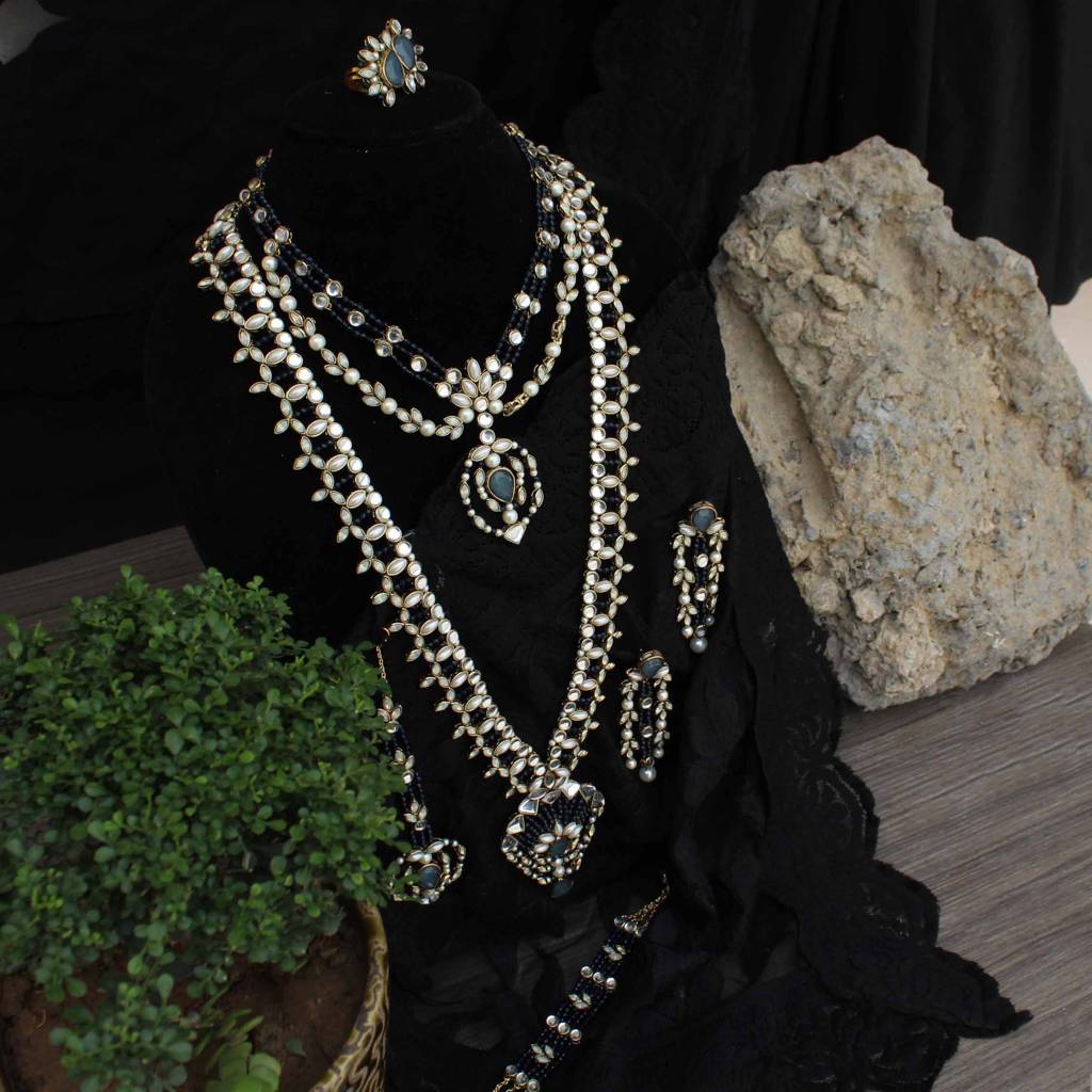 Blue Hues Full Set With Choker, Long Necklace, Earrings, Bracelet & 2 Rings : ACFS512