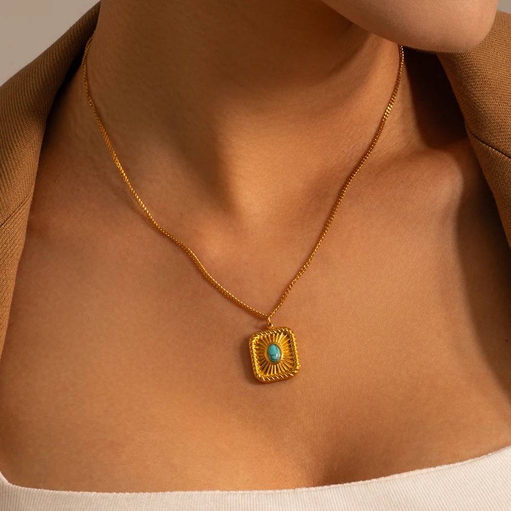 18Kt Gold Plated Geometric Sun & Stone Necklace, Marge : INMARGE