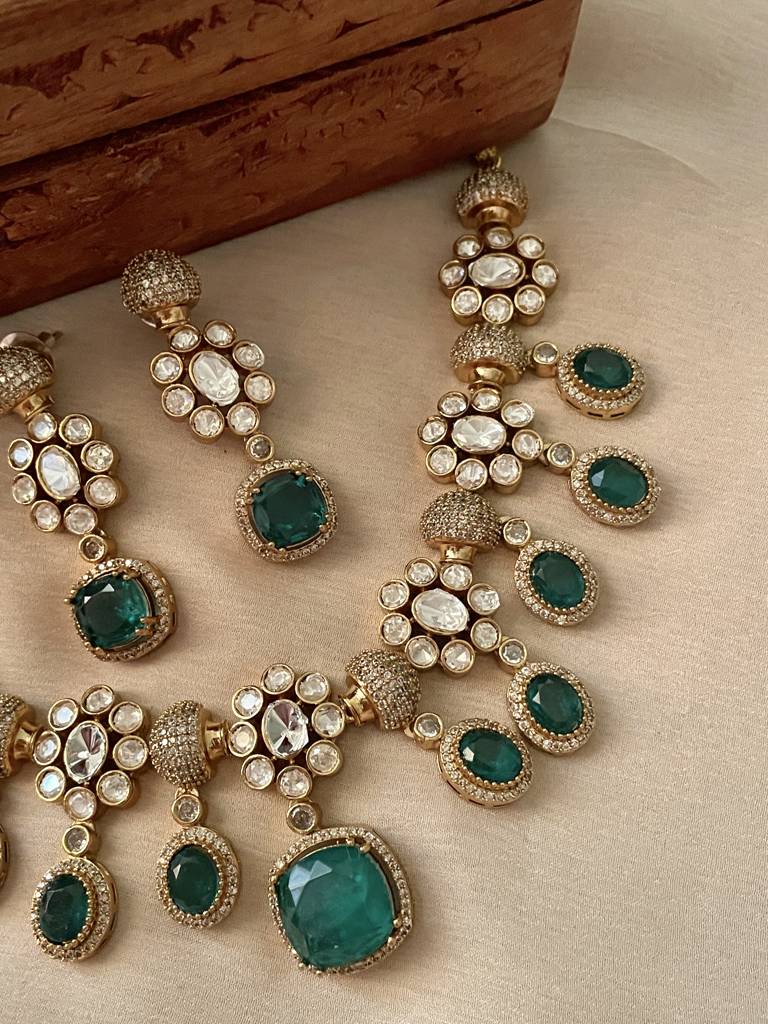 Charbagh Emerald Necklace : NK276