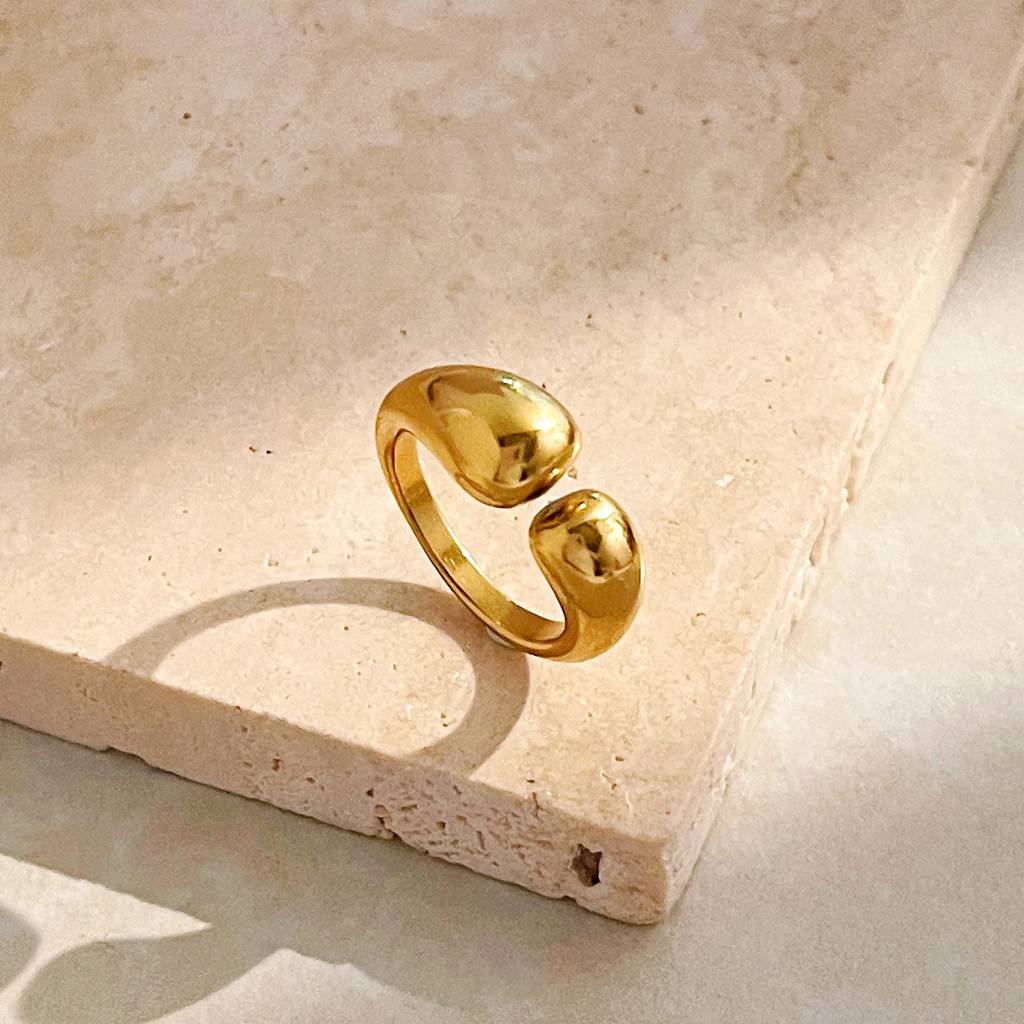 18Kt Gold Plated Chunky Metal Hug Ring, Sridevi : INSRIDEVI