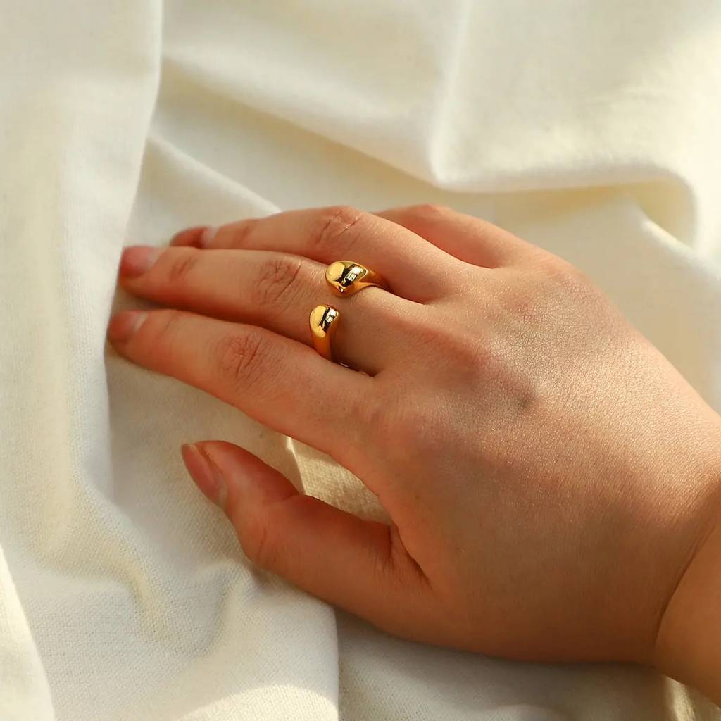 18Kt Gold Plated Chunky Metal Hug Ring, Sridevi : INSRIDEVI