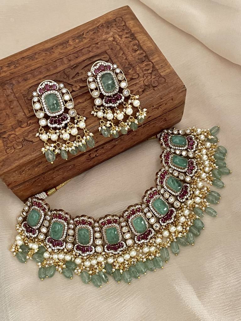Agrima Choker Necklace Set : NK283