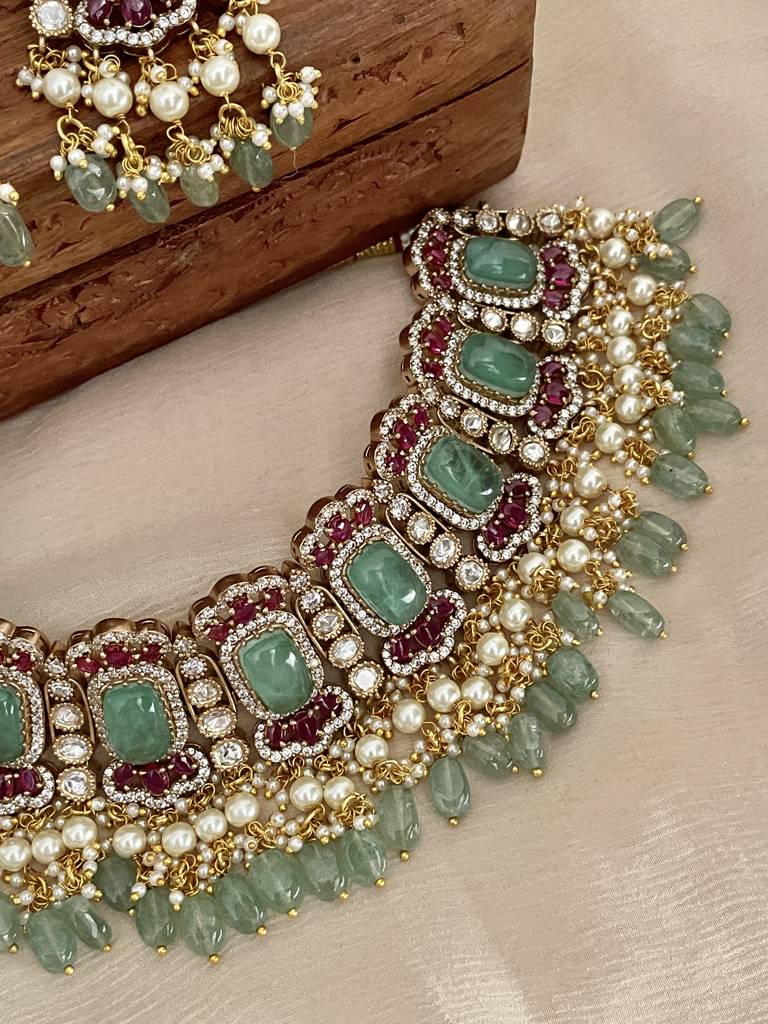 Agrima Choker Necklace Set : NK283