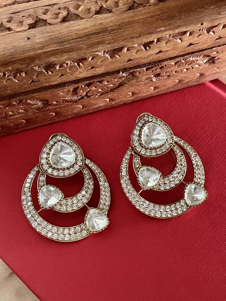 Anupriya Stud Earrings : ER315
