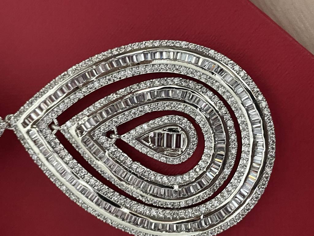 Diamond Glaze Channel Set Zircon Earring : ER307