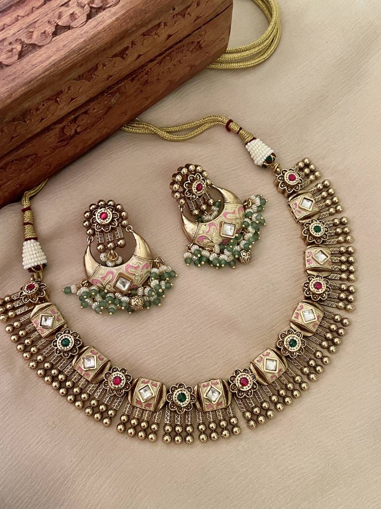 Akshara Antique Gold Necklace Set : NK281